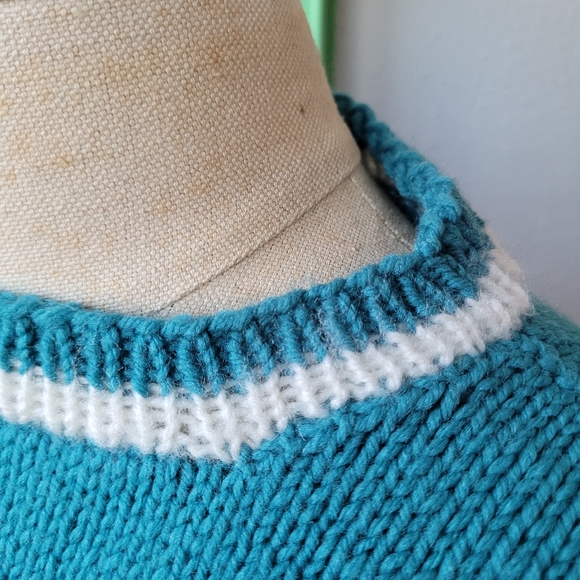 Vintage 1990s Santa Christmas Sweater, Women's Size Small or Medium - Picture 7 of 8